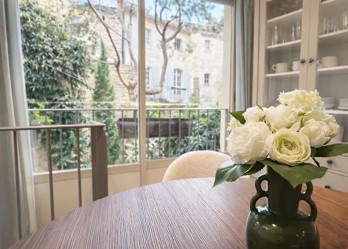 Hypercentre - 85m2 - 2 Salles De Bain - Cour Privee דירה